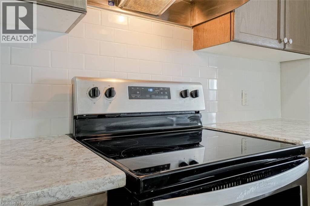 70 Bradbury Road, Hamilton, ON - Indoor