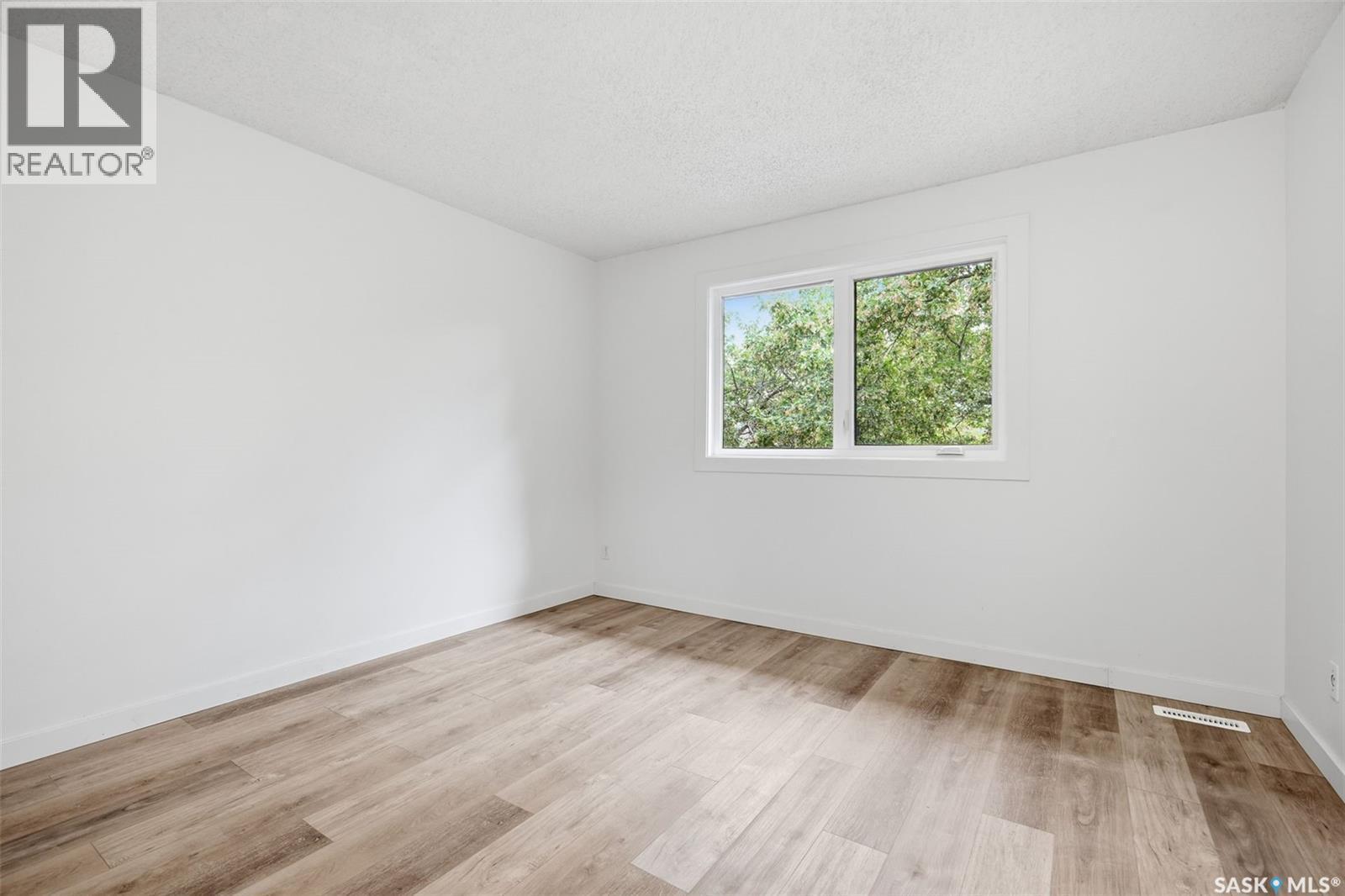9 1128 Mckercher Drive, Saskatoon, SK - Indoor Photo Showing Other Room