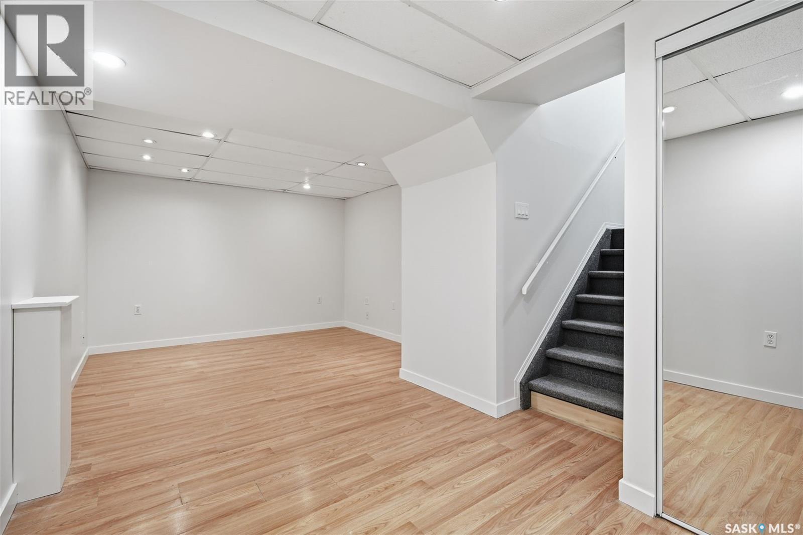 9 1128 Mckercher Drive, Saskatoon, SK - Indoor
