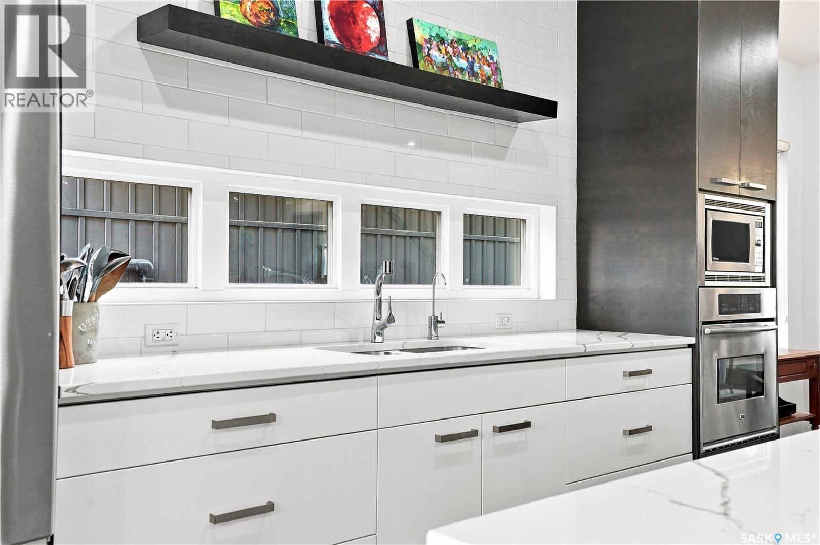 1210 Broadway Avenue, Saskatoon, SK - Indoor