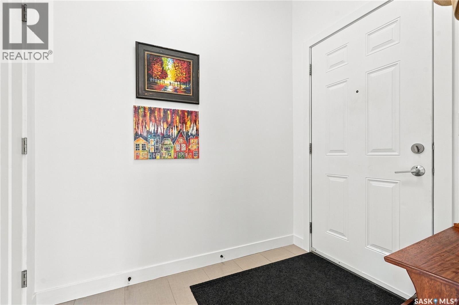 1210 Broadway Avenue, Saskatoon, SK - Indoor Photo Showing Other Room