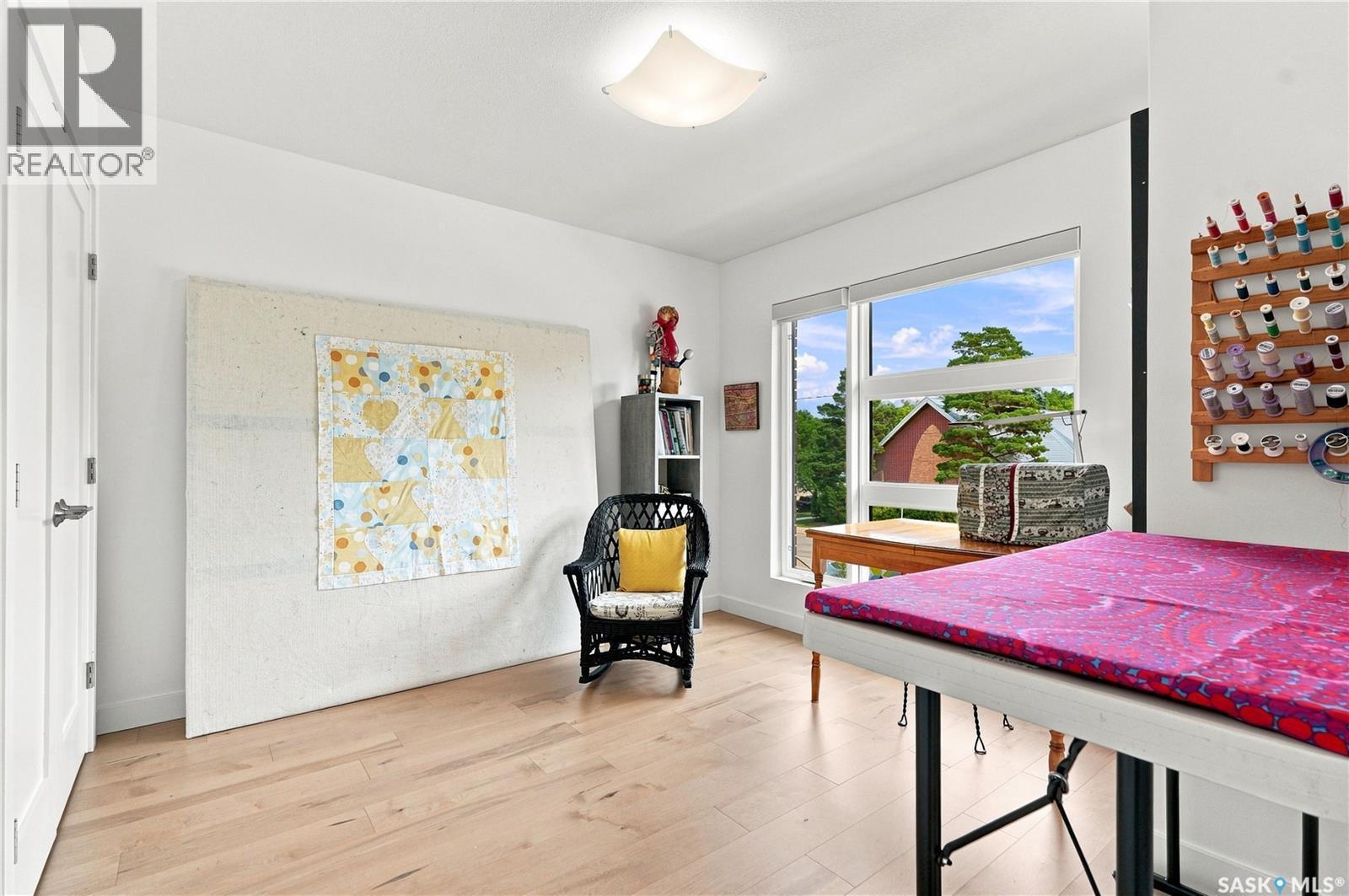 1210 Broadway Avenue, Saskatoon, SK - Indoor