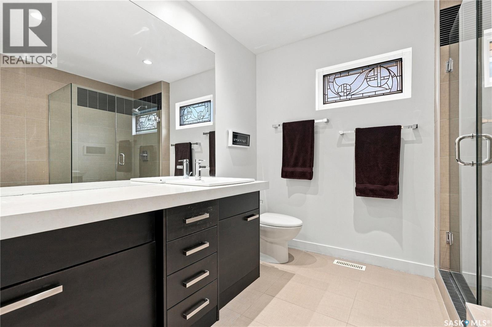 1210 Broadway Avenue, Saskatoon, SK - Indoor Photo Showing Bathroom