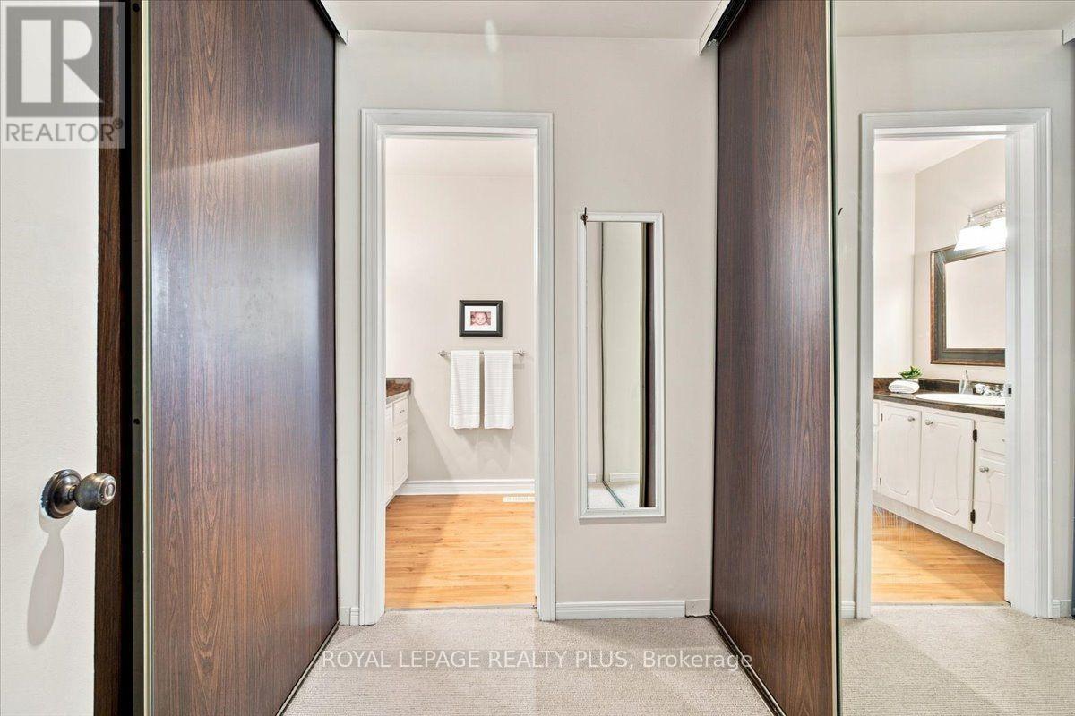 1721 Medallion Court, Mississauga, ON - Indoor Photo Showing Other Room