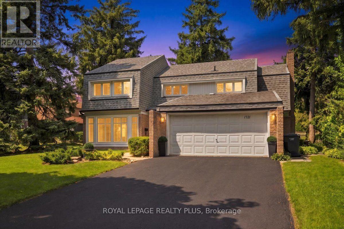 1721 Medallion Court, Mississauga, ON - Outdoor With Facade