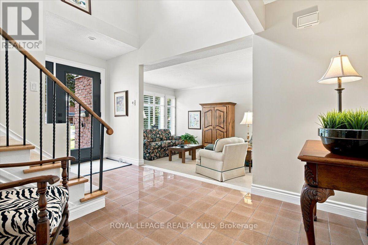1721 Medallion Court, Mississauga, ON - Indoor Photo Showing Other Room