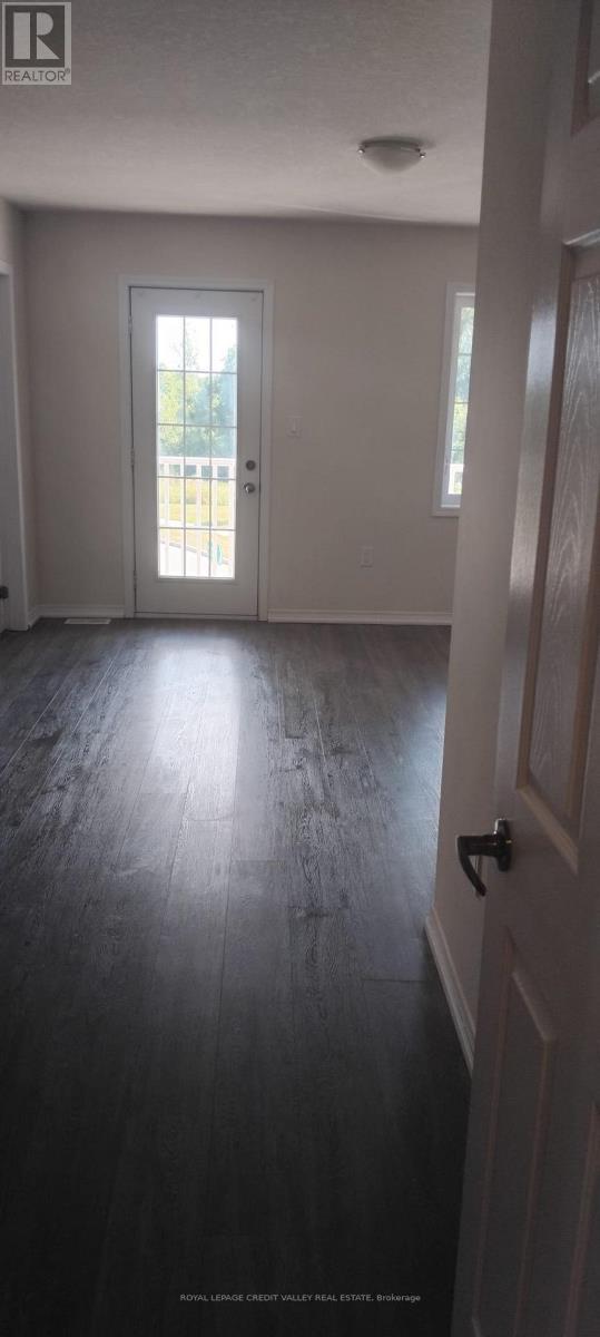 76 Fleming Crescent, Haldimand, ON - Indoor Photo Showing Other Room