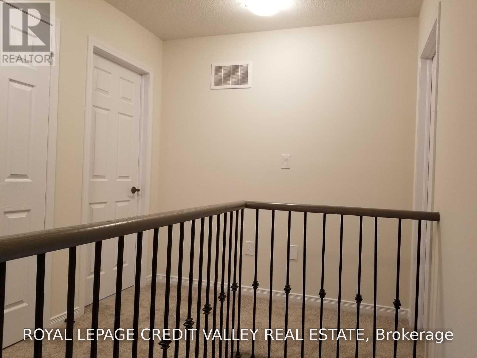76 Fleming Crescent, Haldimand, ON - Indoor Photo Showing Other Room