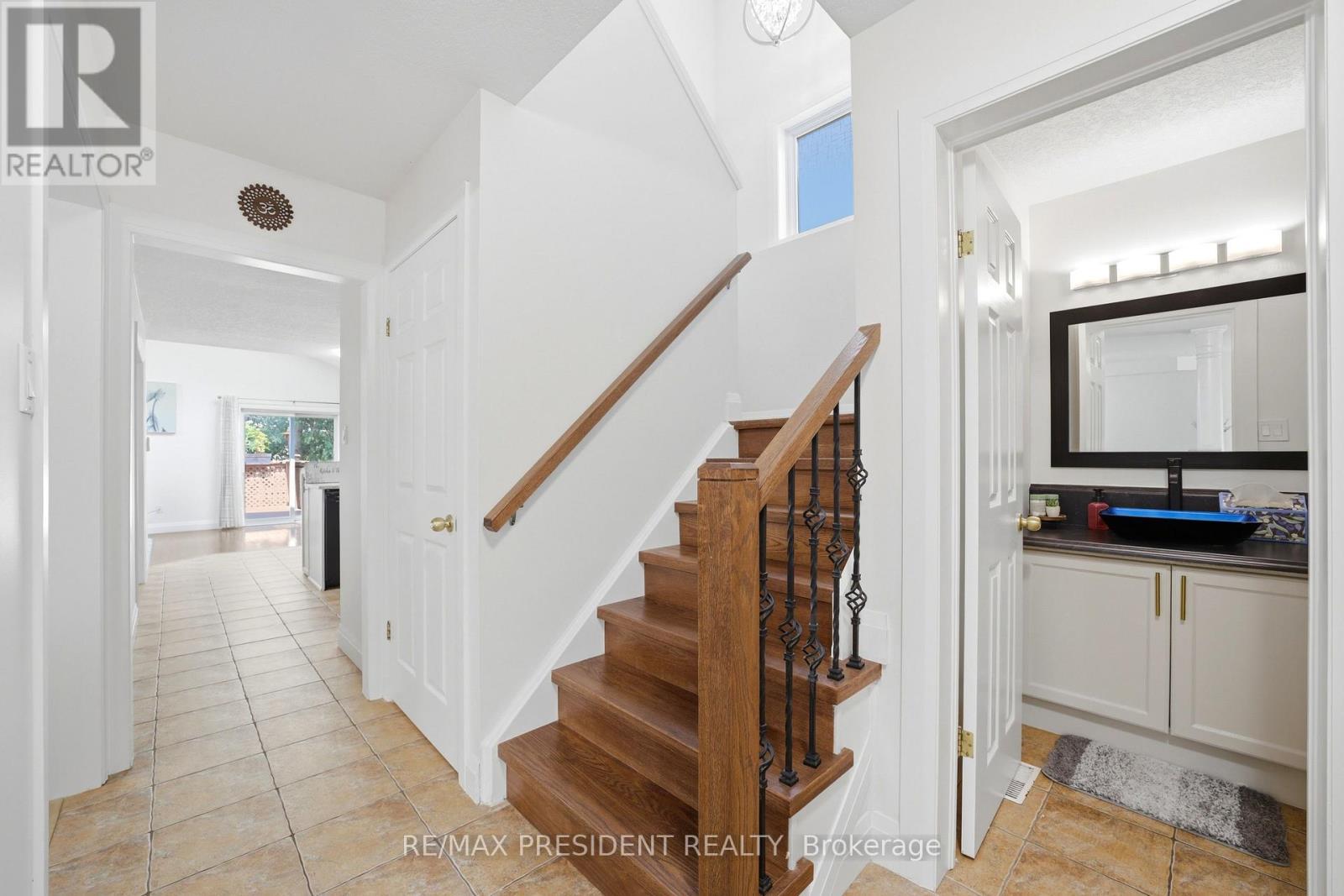 60 Steepleridge Street, Kitchener, ON - Indoor Photo Showing Other Room