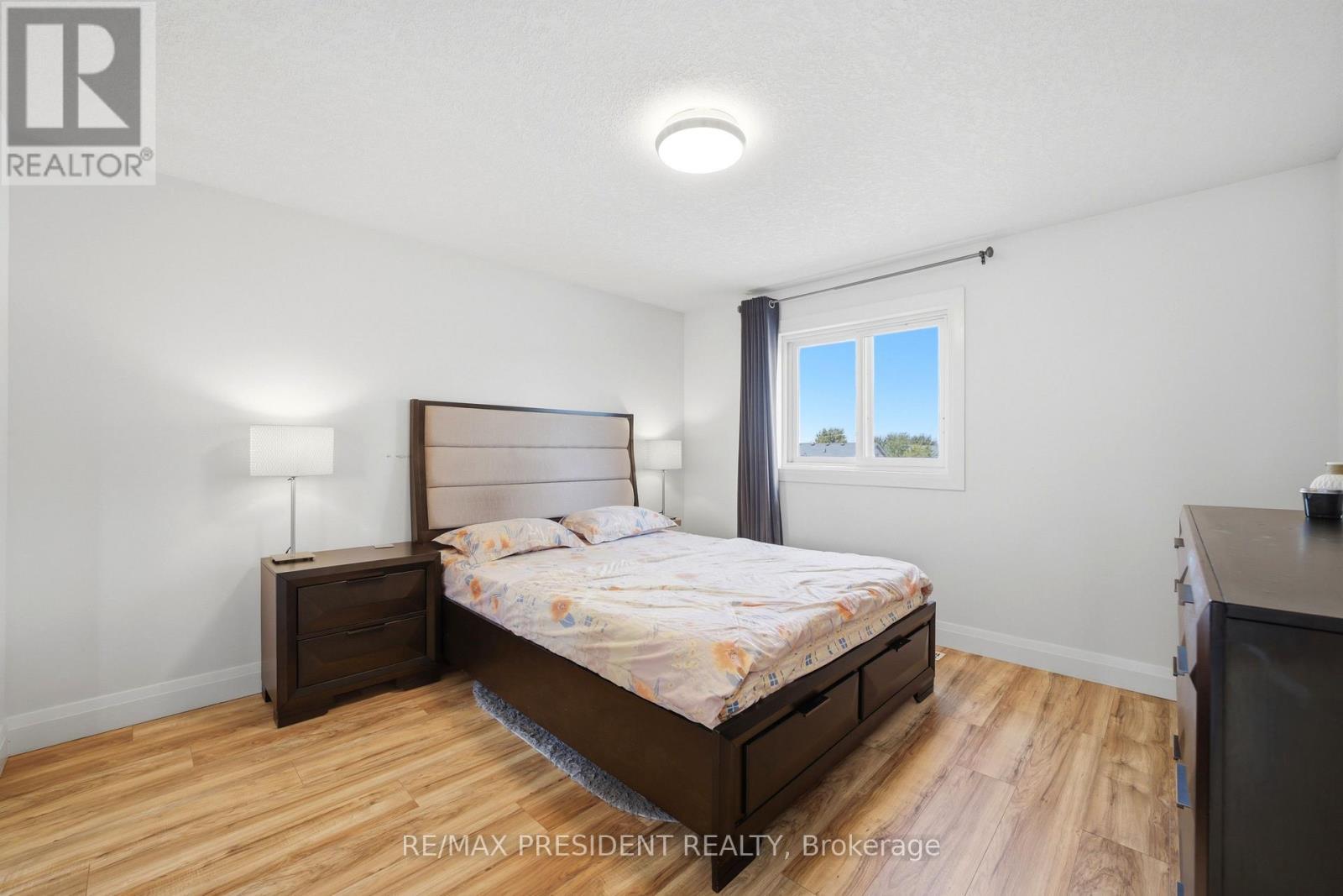 60 Steepleridge Street, Kitchener, ON - Indoor Photo Showing Bedroom
