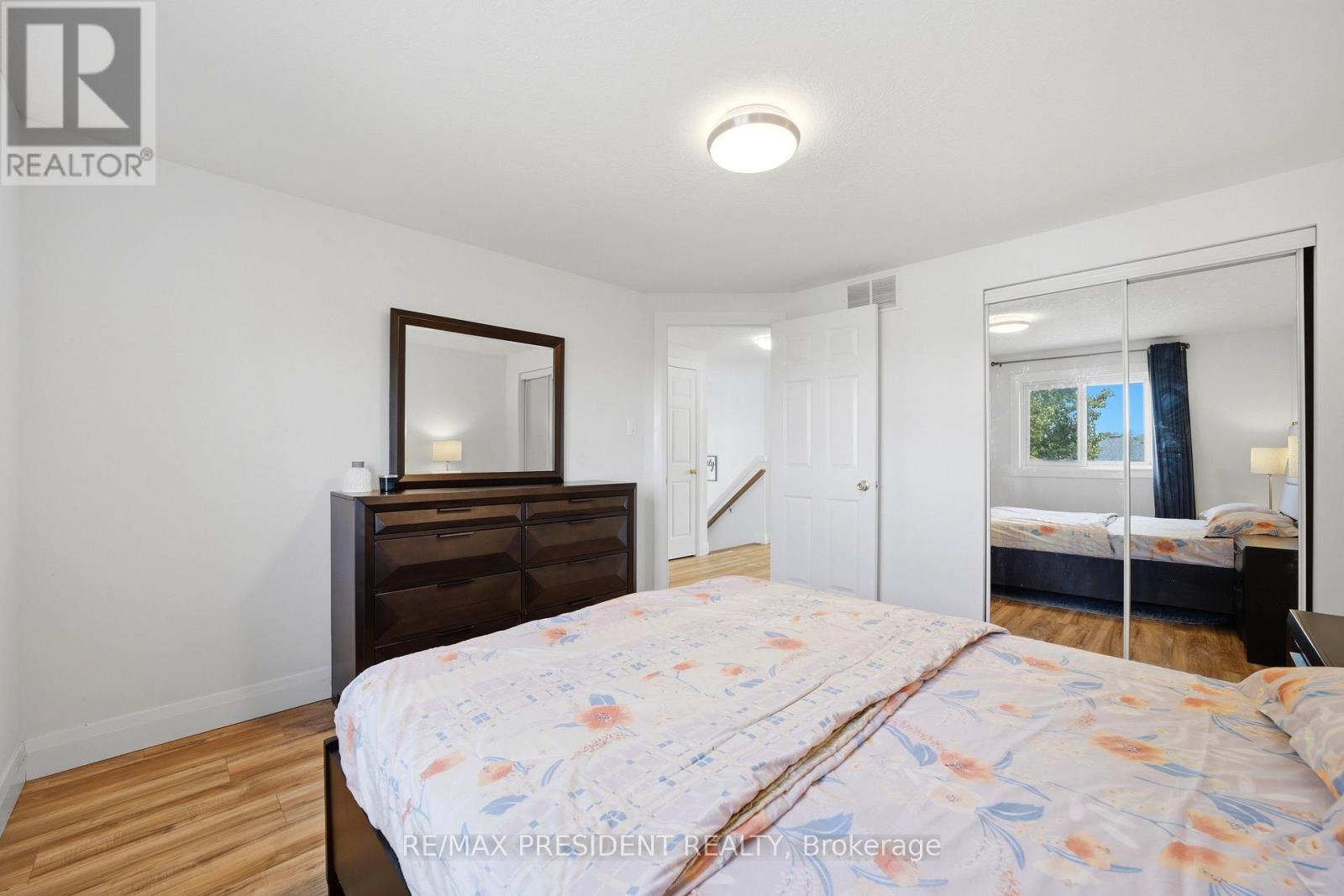 60 Steepleridge Street, Kitchener, ON - Indoor Photo Showing Bedroom
