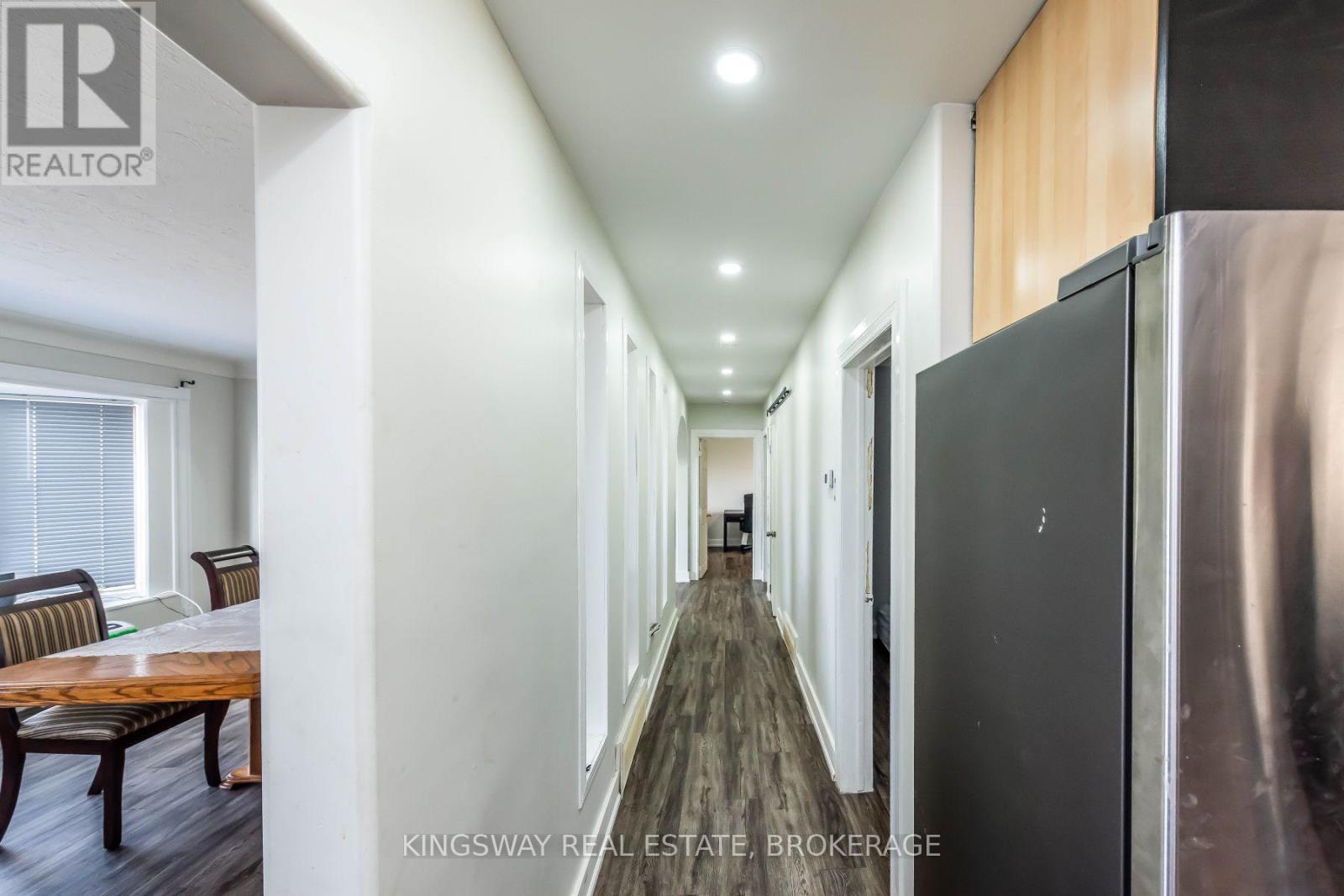 556 Barton Street E, Hamilton, ON - Indoor Photo Showing Other Room