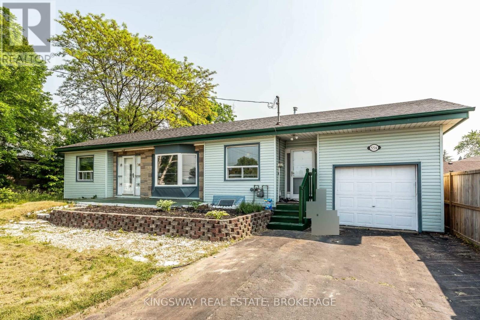 556 Barton Street E, Hamilton, ON - Outdoor