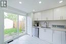 733 Parkview Crescent, Cambridge, ON  - Indoor Photo Showing Kitchen With Double Sink 