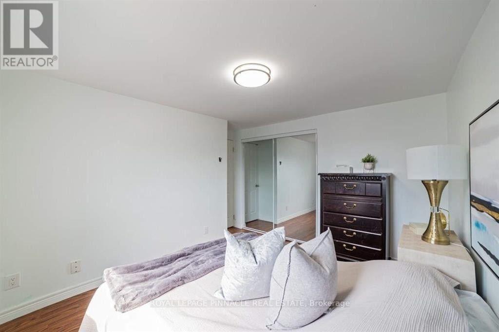 733 Parkview Crescent, Cambridge, ON - Indoor Photo Showing Bedroom