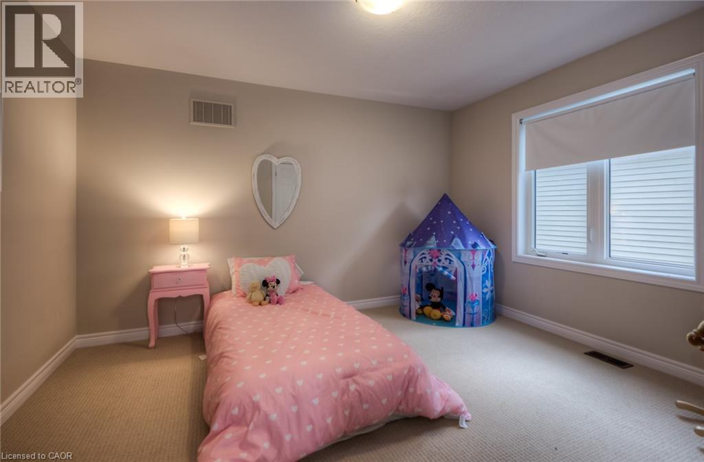 102 Coopershawk Street, Kitchener, ON - Indoor Photo Showing Bedroom