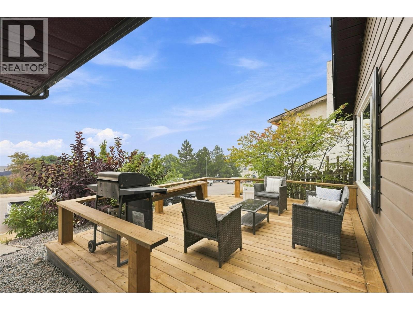 1979 Harrison Way, Kamloops, BC - Outdoor With Deck Patio Veranda With Exterior