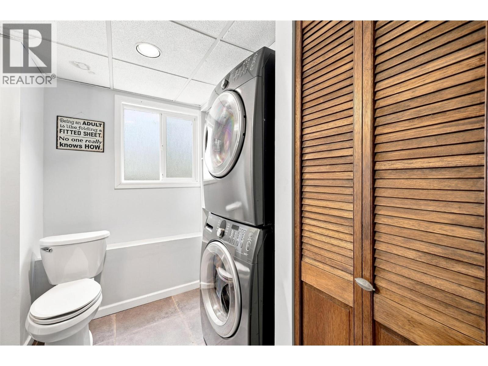 1979 Harrison Way, Kamloops, BC - Indoor Photo Showing Laundry Room