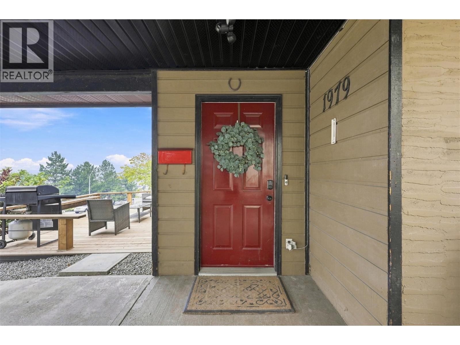1979 Harrison Way, Kamloops, BC - Outdoor With Exterior