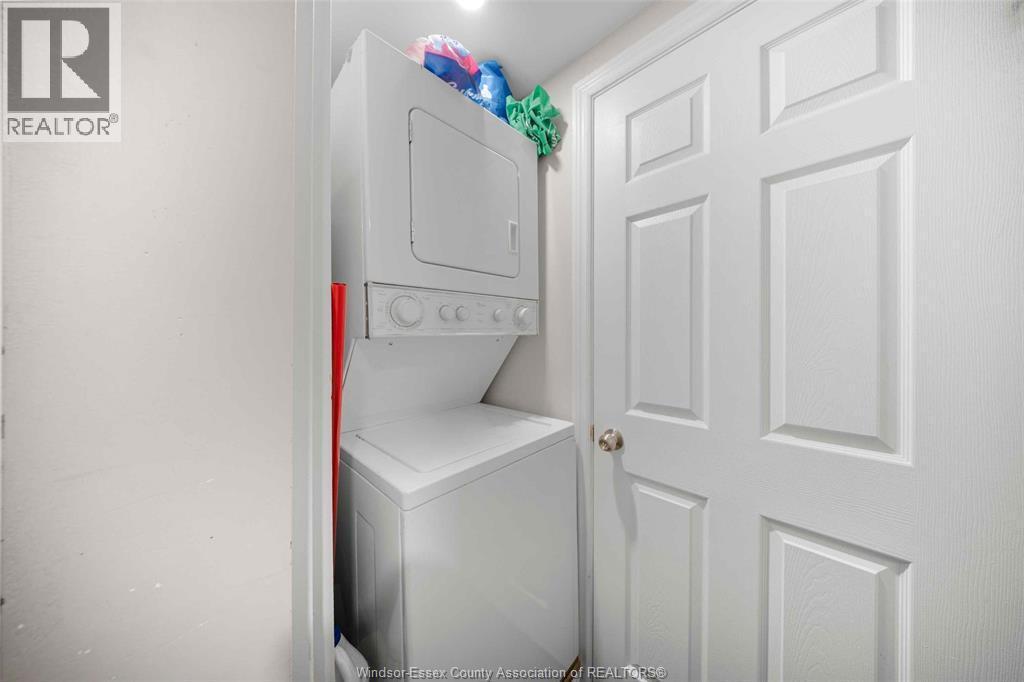 771 Chilver Road, Windsor, ON - Indoor Photo Showing Laundry Room