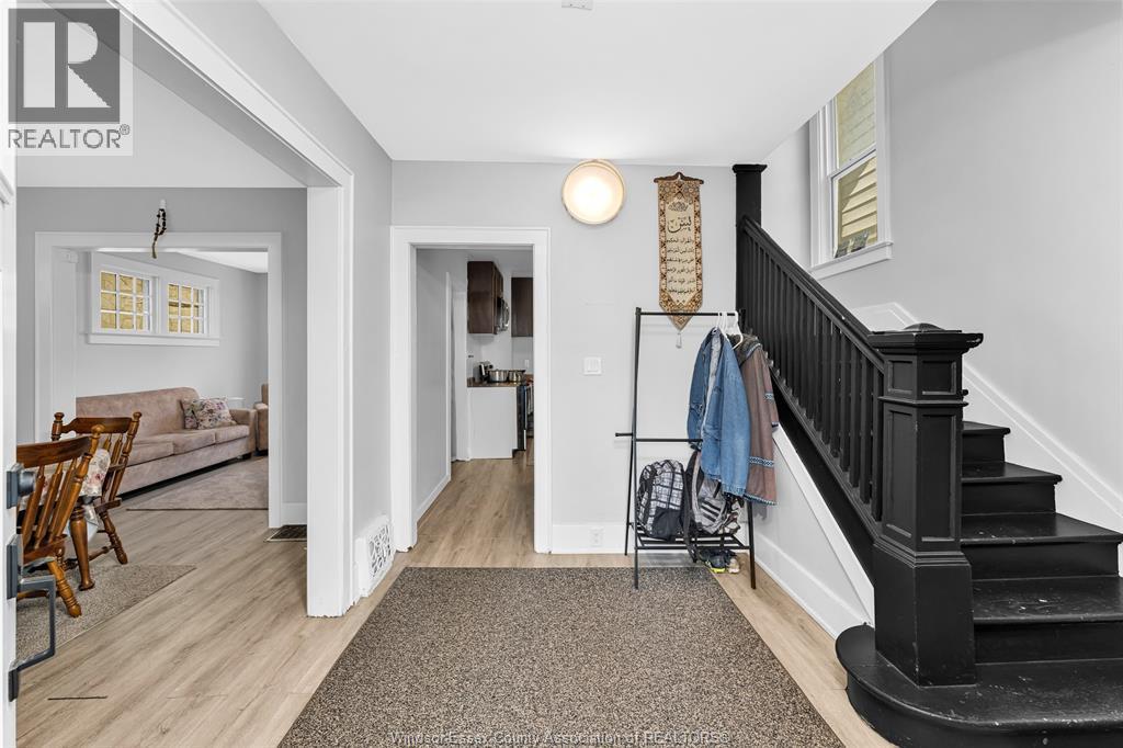 421 Elm Avenue, Windsor, ON - Indoor Photo Showing Other Room