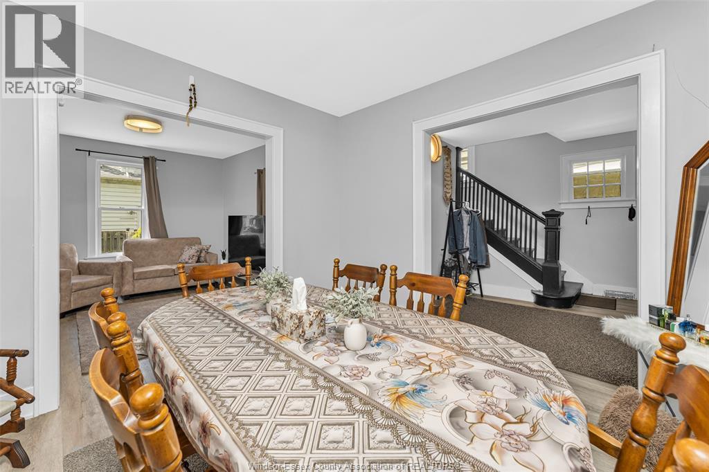 421 Elm Avenue, Windsor, ON - Indoor