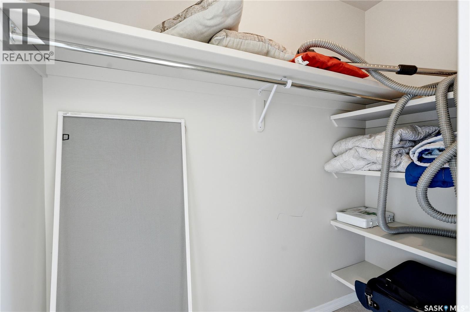 52 118 Pawlychenko Lane, Saskatoon, SK - Indoor With Storage