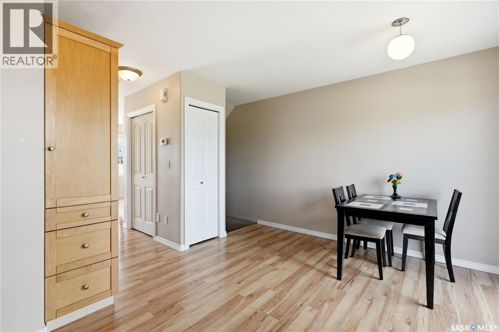 52 118 Pawlychenko Lane, Saskatoon, SK - Indoor Photo Showing Dining Room