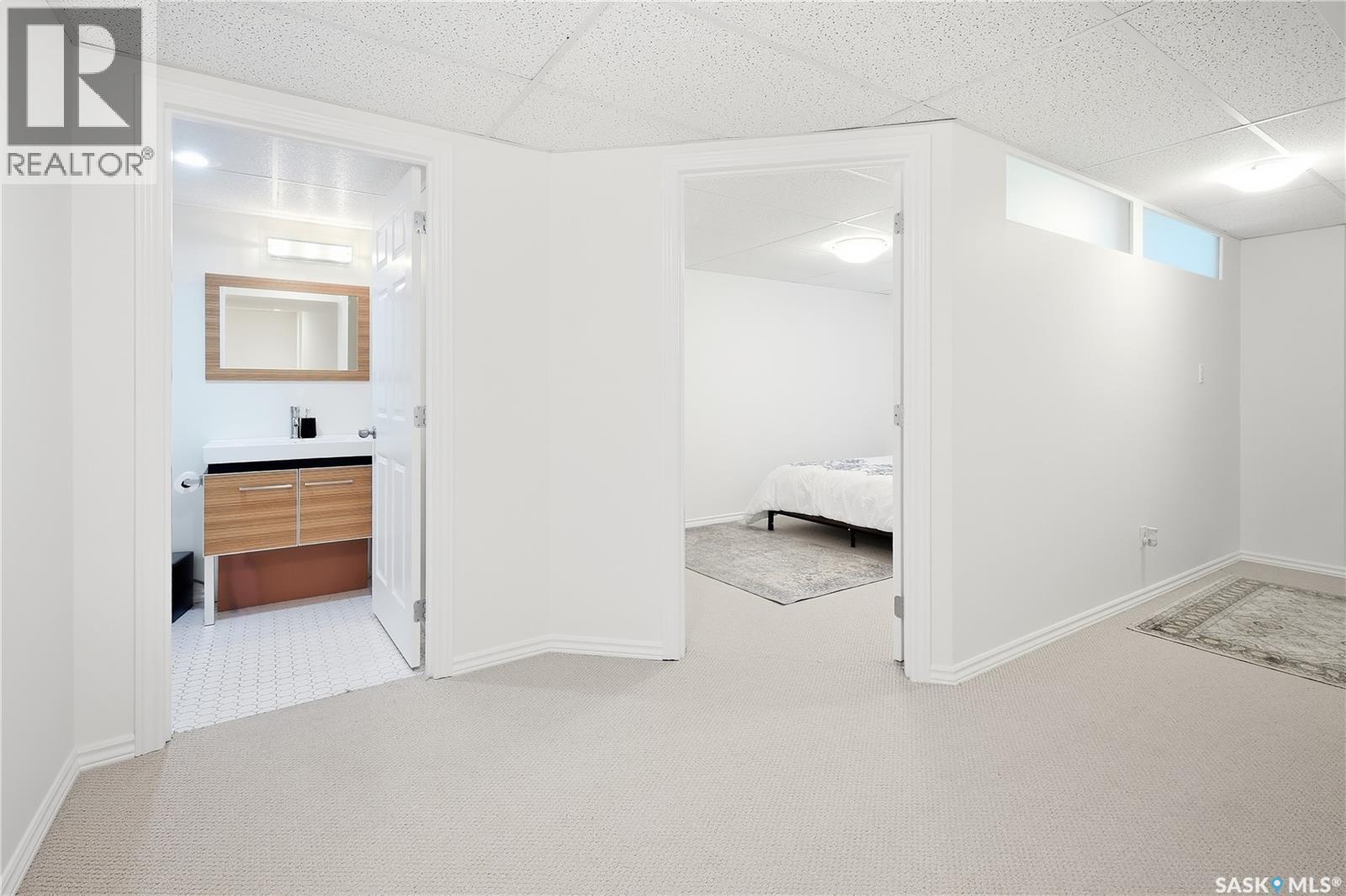 2206 Assiniboine Avenue E, Regina, SK - Indoor Photo Showing Other Room