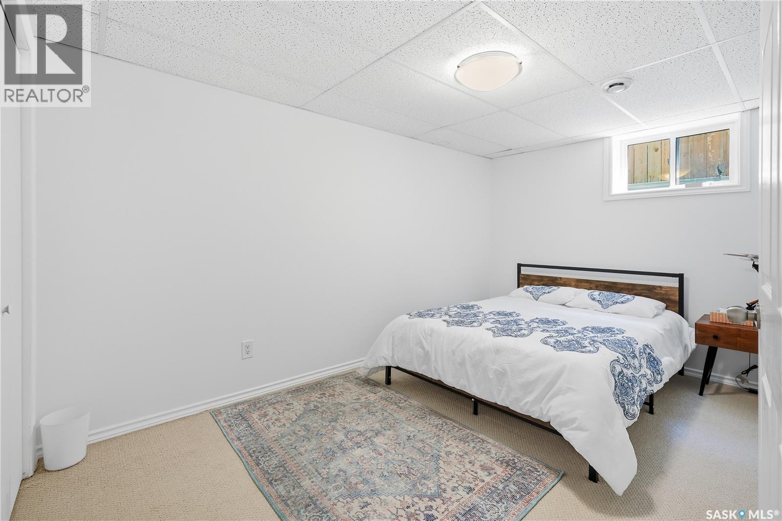 2206 Assiniboine Avenue E, Regina, SK - Indoor Photo Showing Bedroom