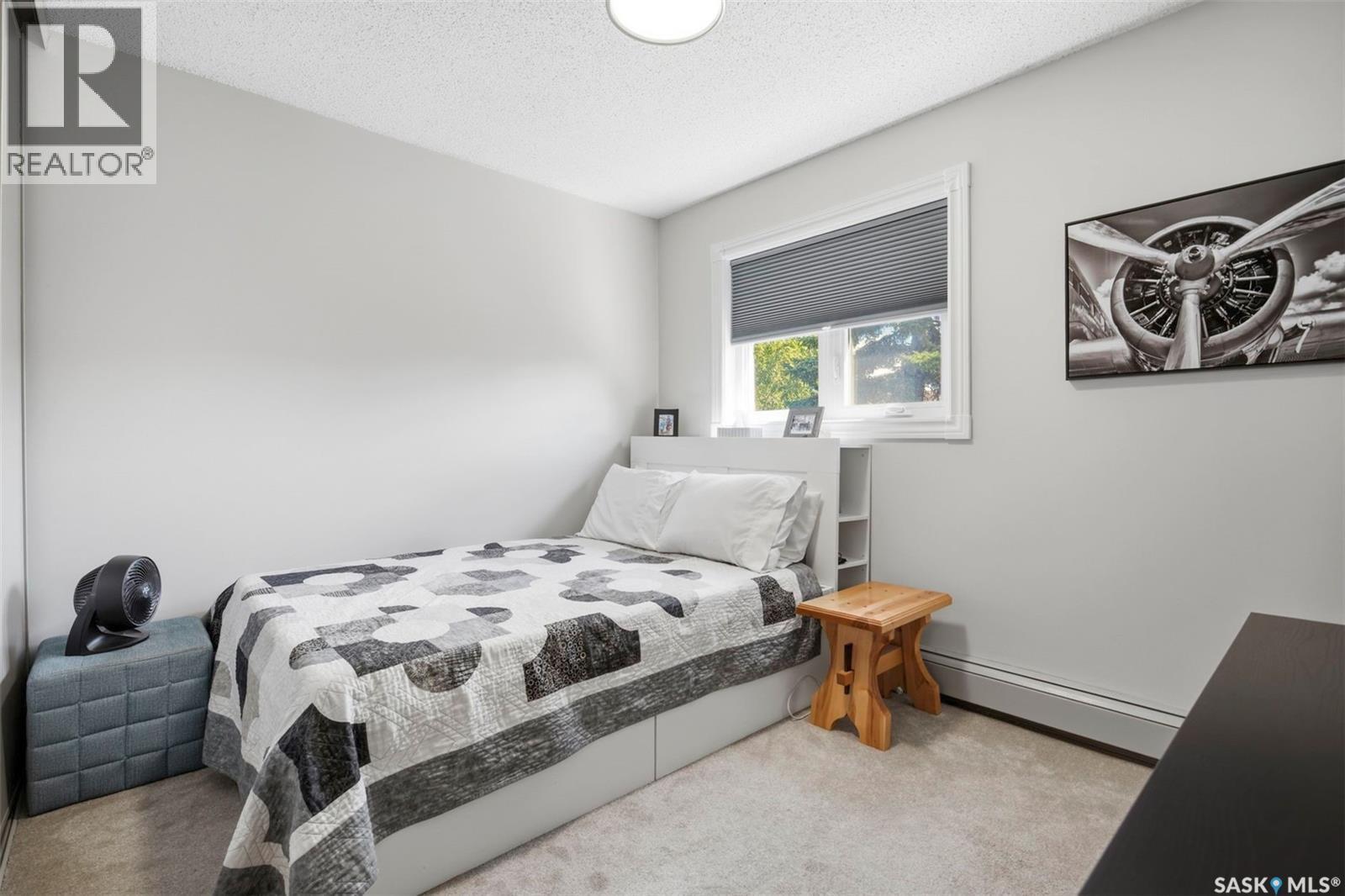 40 4219 Degeer Street, Saskatoon, SK - Indoor Photo Showing Bedroom