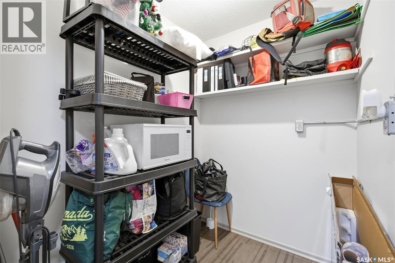 40 4219 Degeer Street, Saskatoon, SK - Indoor