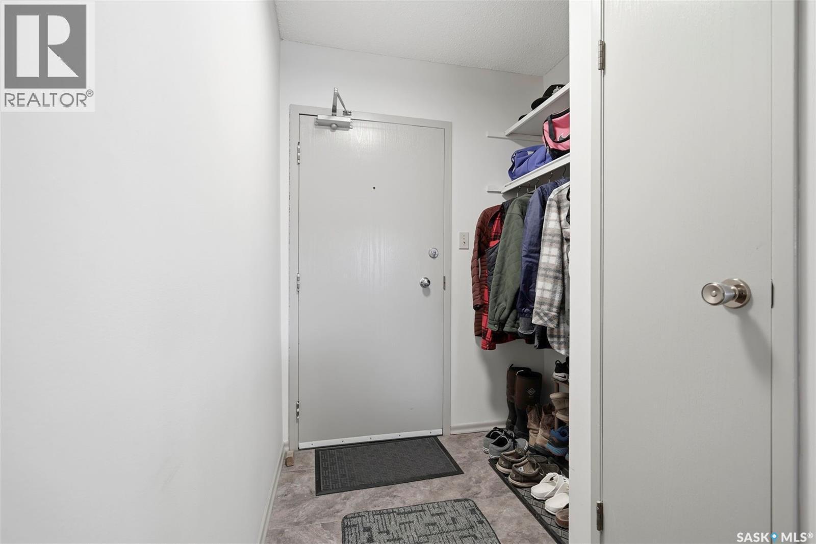 40 4219 Degeer Street, Saskatoon, SK - Indoor Photo Showing Other Room
