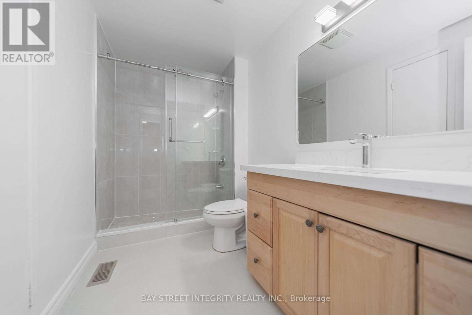 6 Sandy Haven Drive, Toronto, ON - Indoor Photo Showing Bathroom