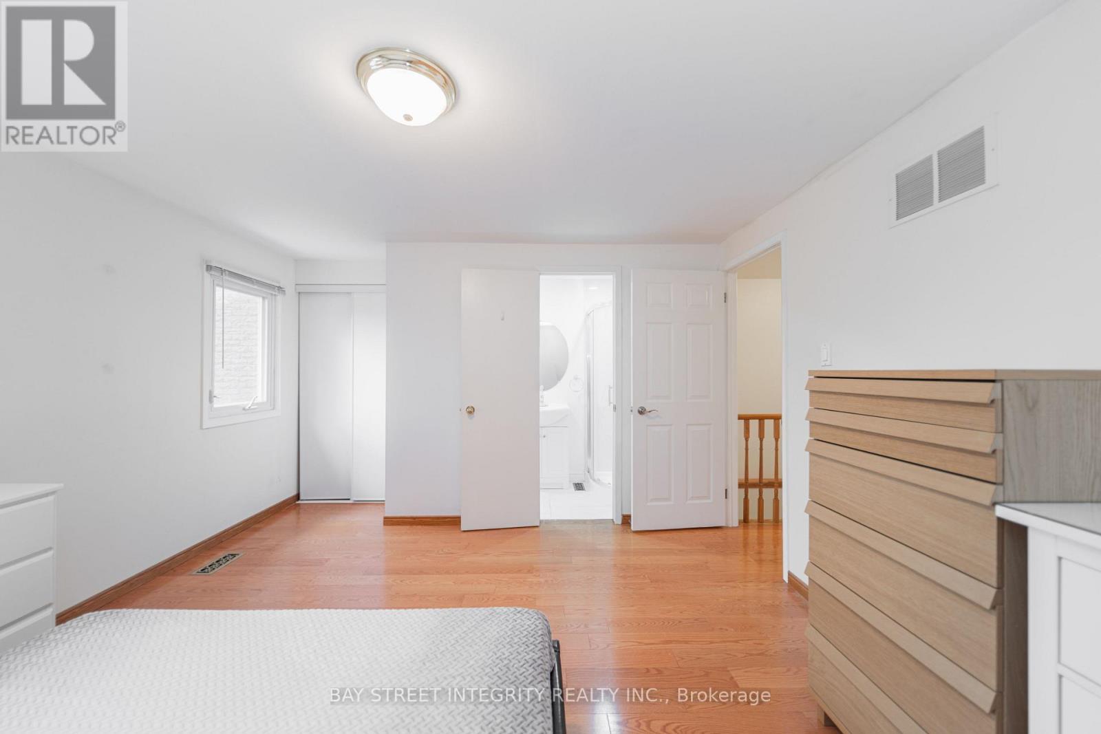6 Sandy Haven Drive, Toronto, ON - Indoor