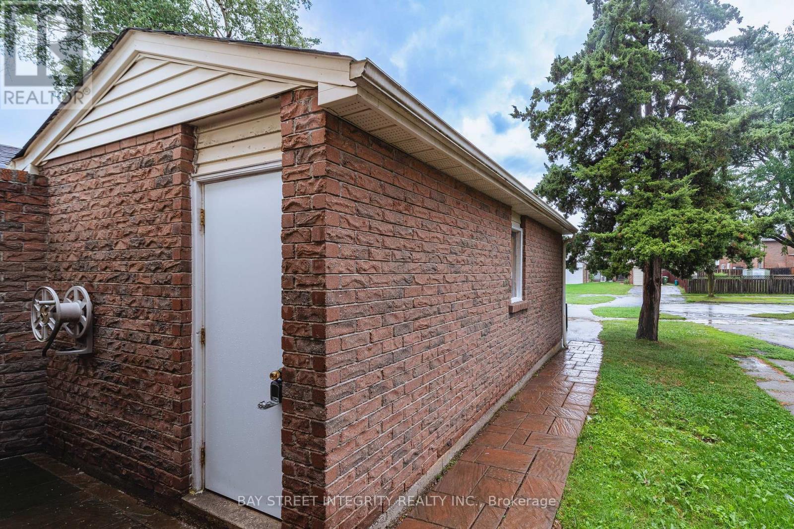 6 Sandy Haven Drive, Toronto, ON - Outdoor