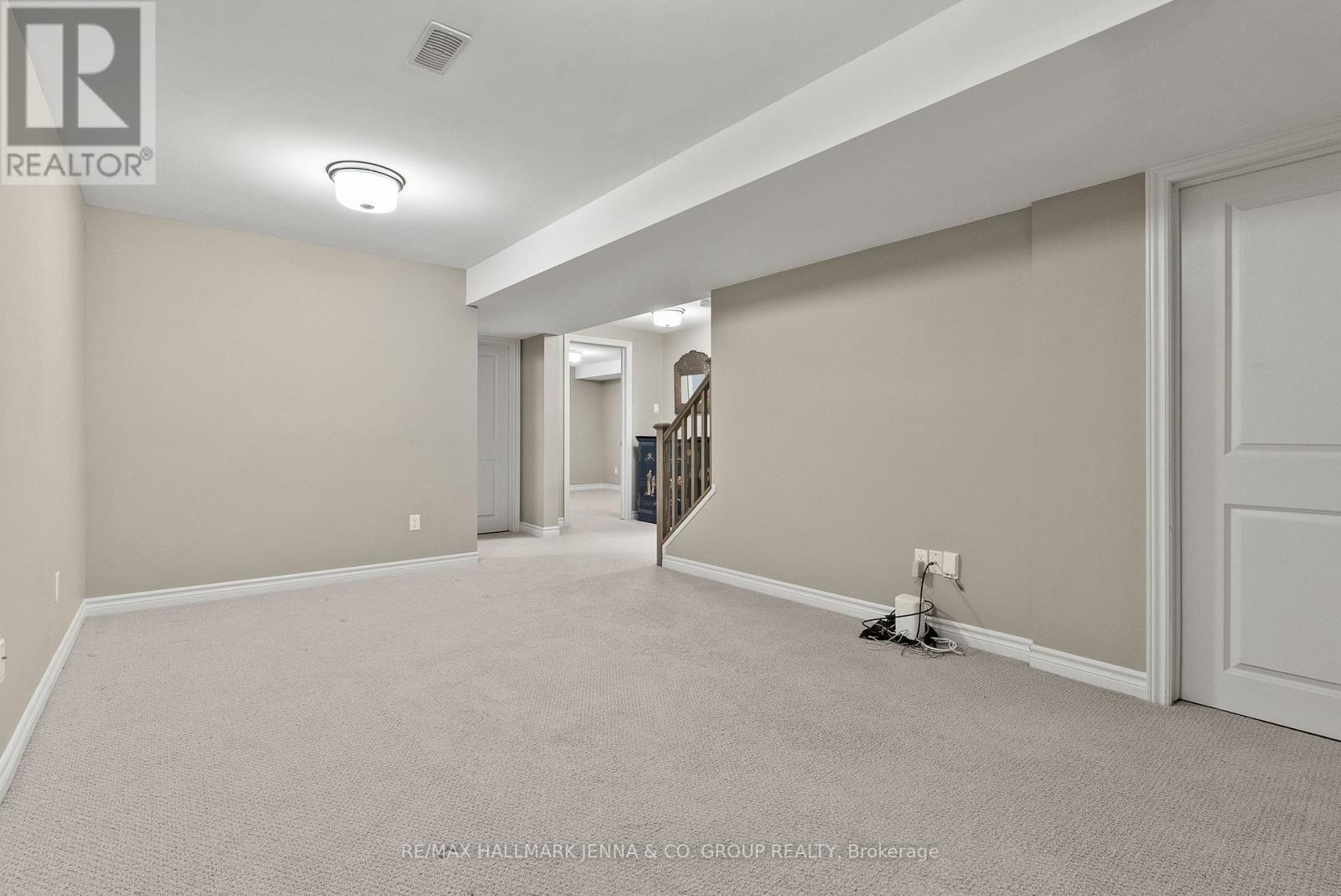540 Silverbell Crescent, Ottawa, ON - Indoor Photo Showing Other Room