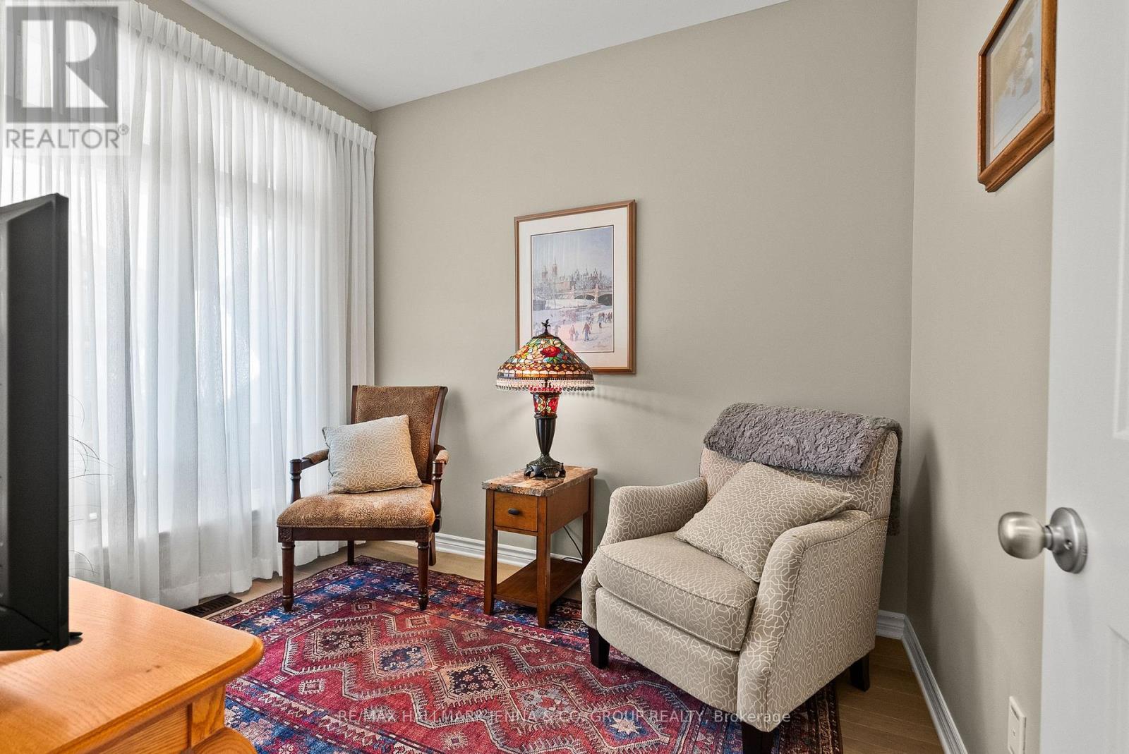 540 Silverbell Crescent, Ottawa, ON - Indoor