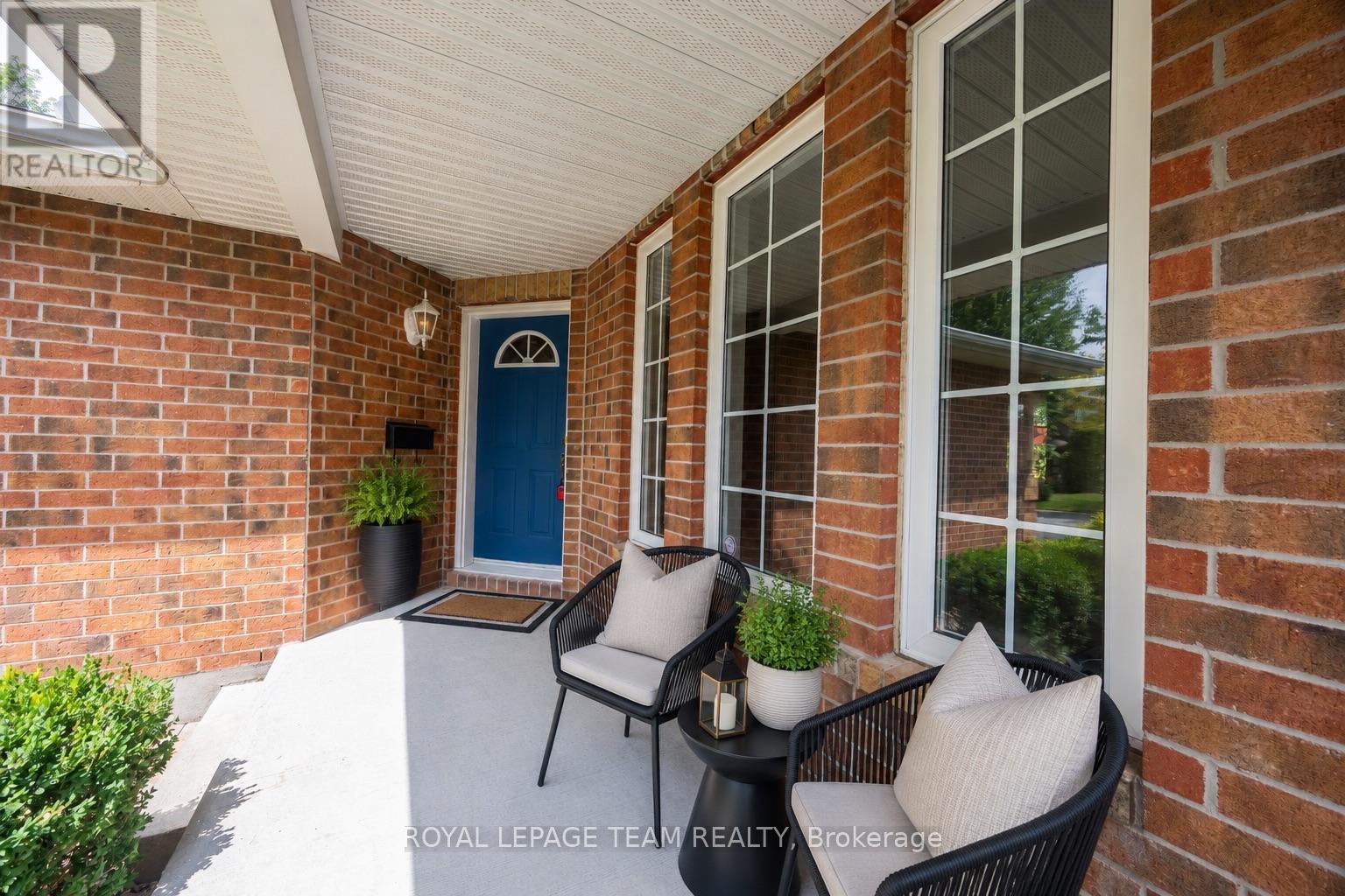 60 Woliston Crescent, Ottawa, ON - Outdoor With Exterior
