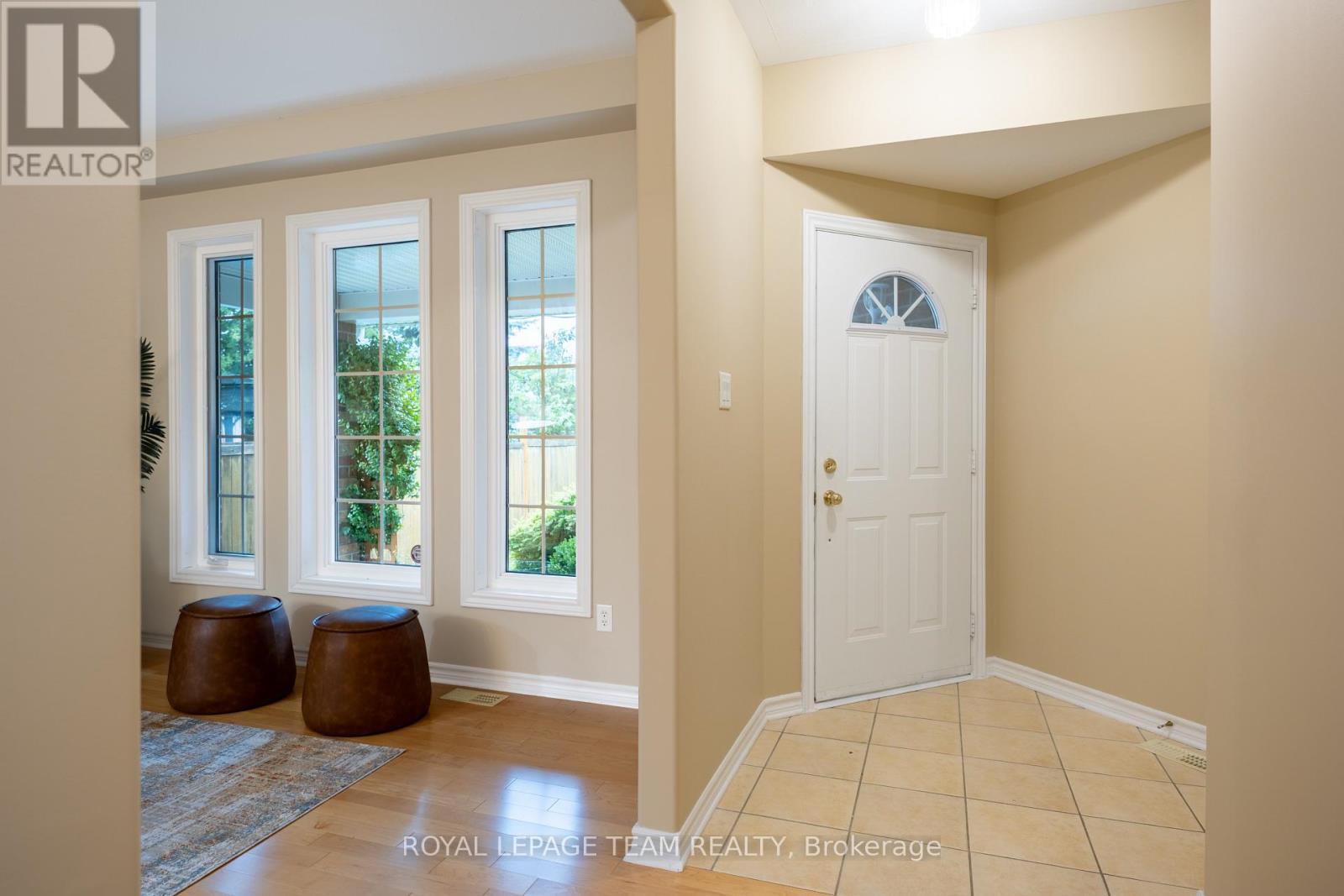 60 Woliston Crescent, Ottawa, ON - Indoor Photo Showing Other Room