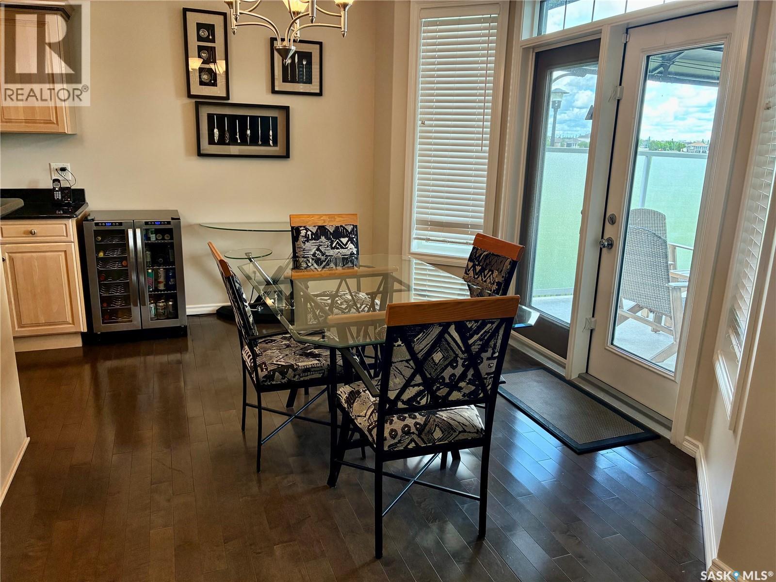 10170 Wascana Estates, Regina, SK - Indoor Photo Showing Dining Room