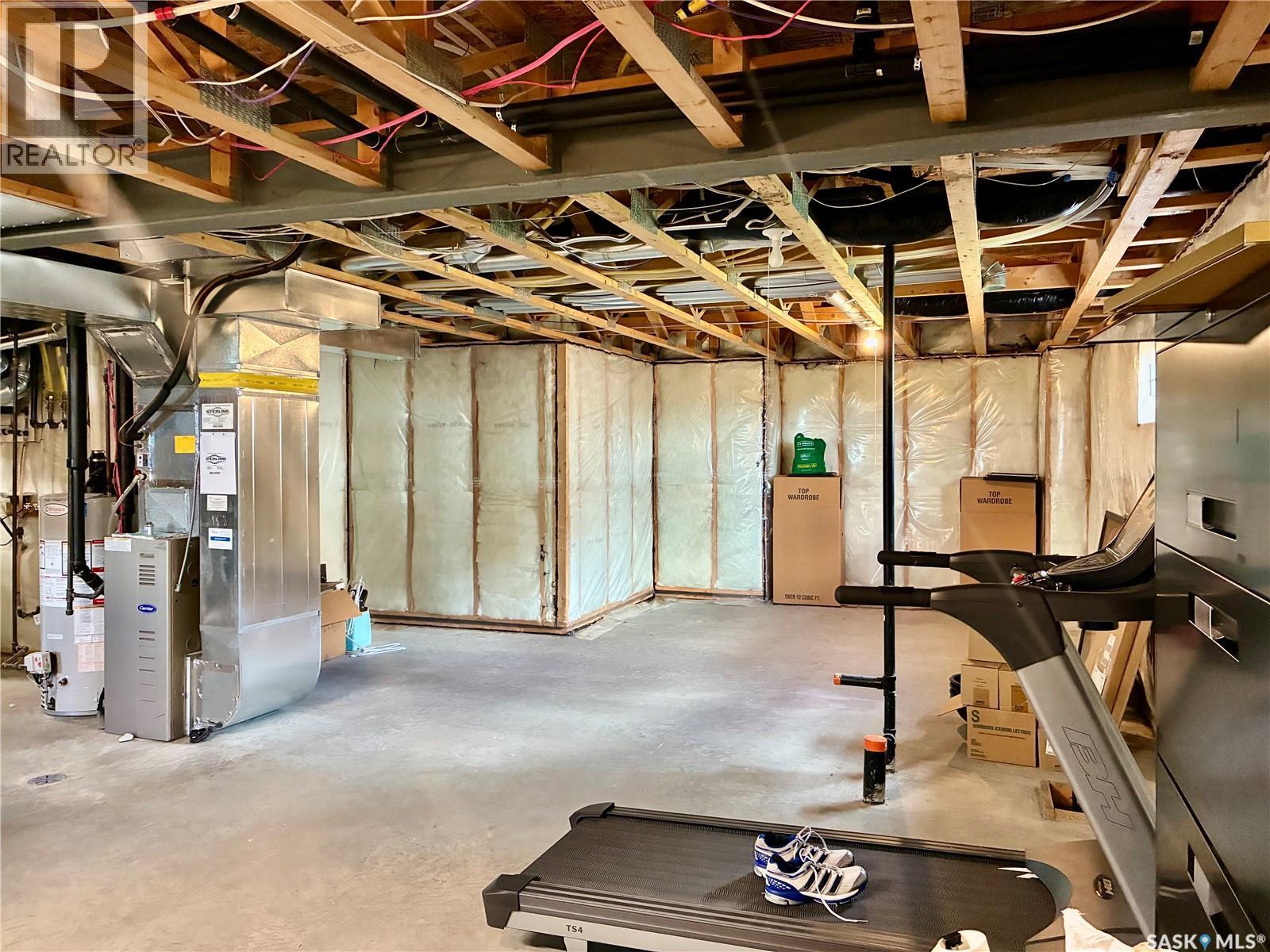 10170 Wascana Estates, Regina, SK - Indoor Photo Showing Basement