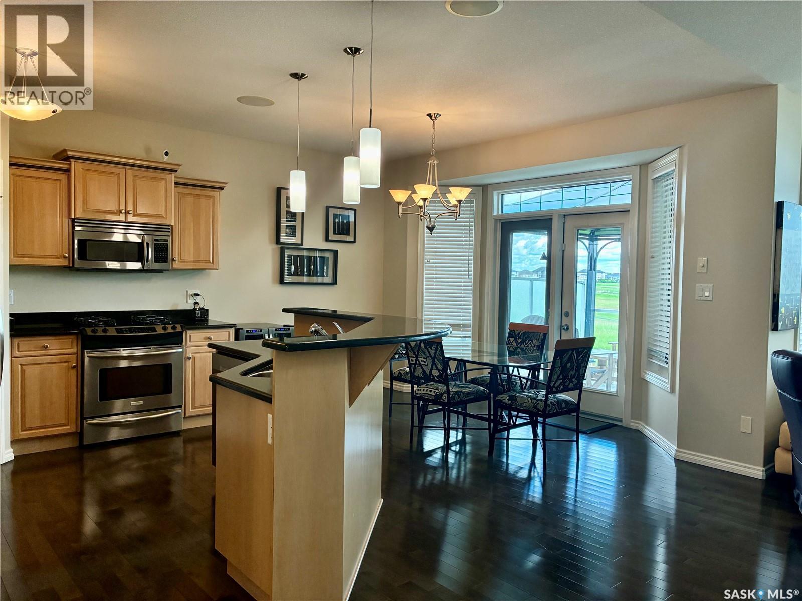 10170 Wascana Estates, Regina, SK - Indoor Photo Showing Other Room