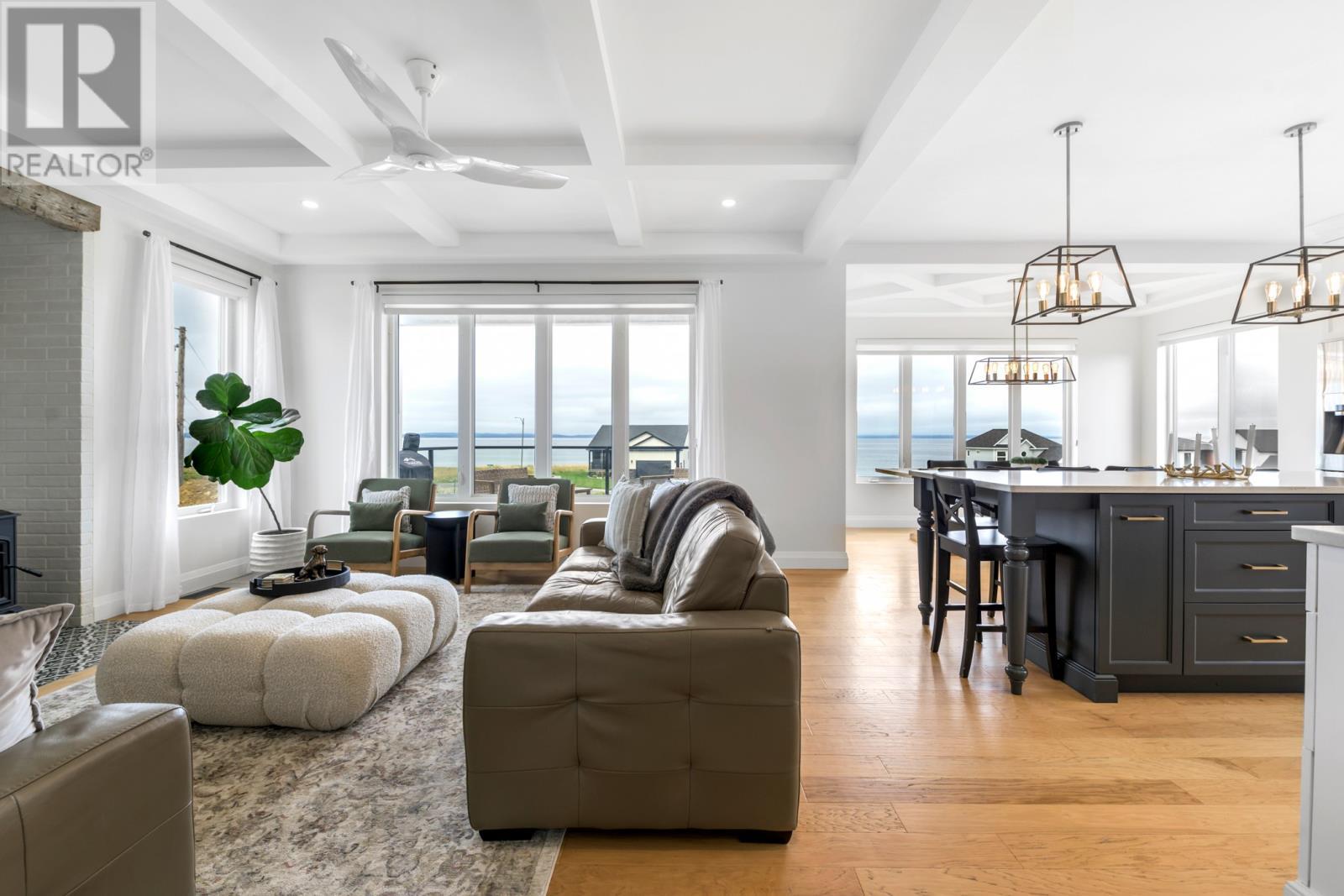 5 Kinglet Way, Conception Bay South, NL - Indoor Photo Showing Living Room