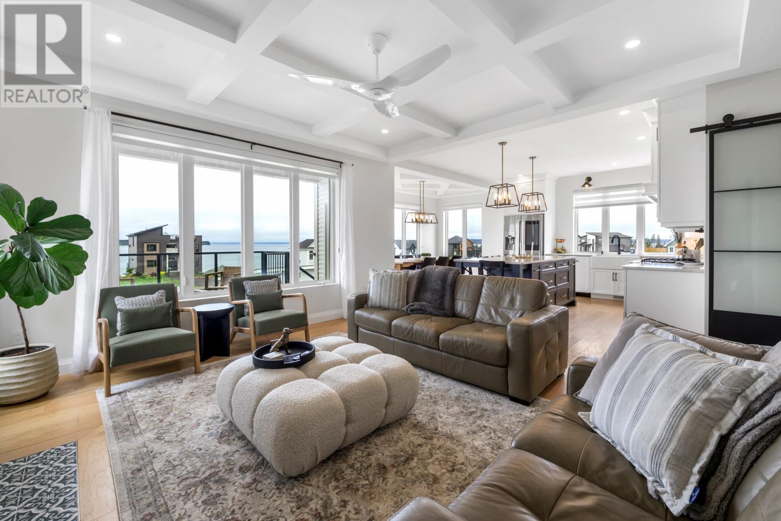 5 Kinglet Way, Conception Bay South, NL - Indoor Photo Showing Living Room