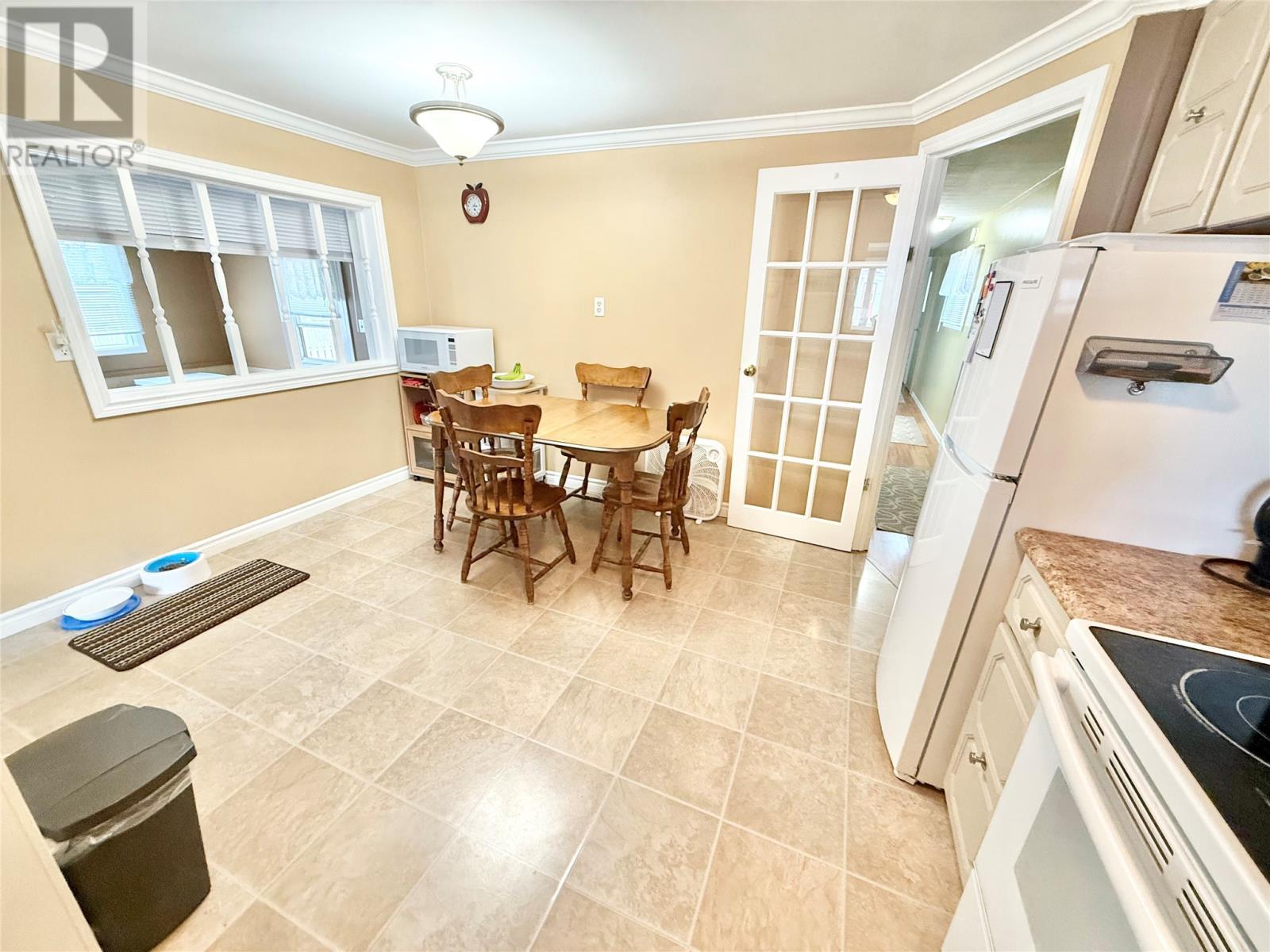 9 Eltero Park, Bishop'S Falls, NL - Indoor Photo Showing Dining Room