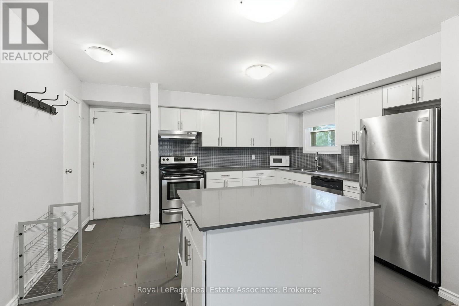 1 - 509 Quiet Place, Waterloo, ON - Indoor Photo Showing Kitchen