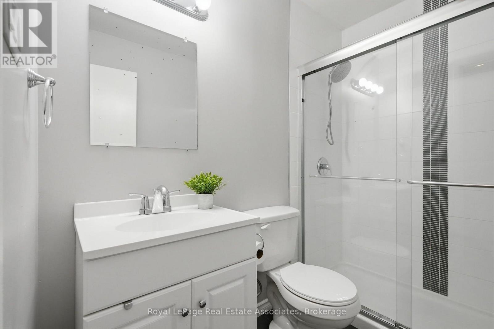 1 - 509 Quiet Place, Waterloo, ON - Indoor Photo Showing Bathroom