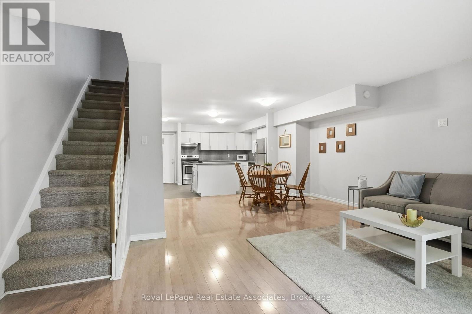 1 - 509 Quiet Place, Waterloo, ON - Indoor Photo Showing Living Room