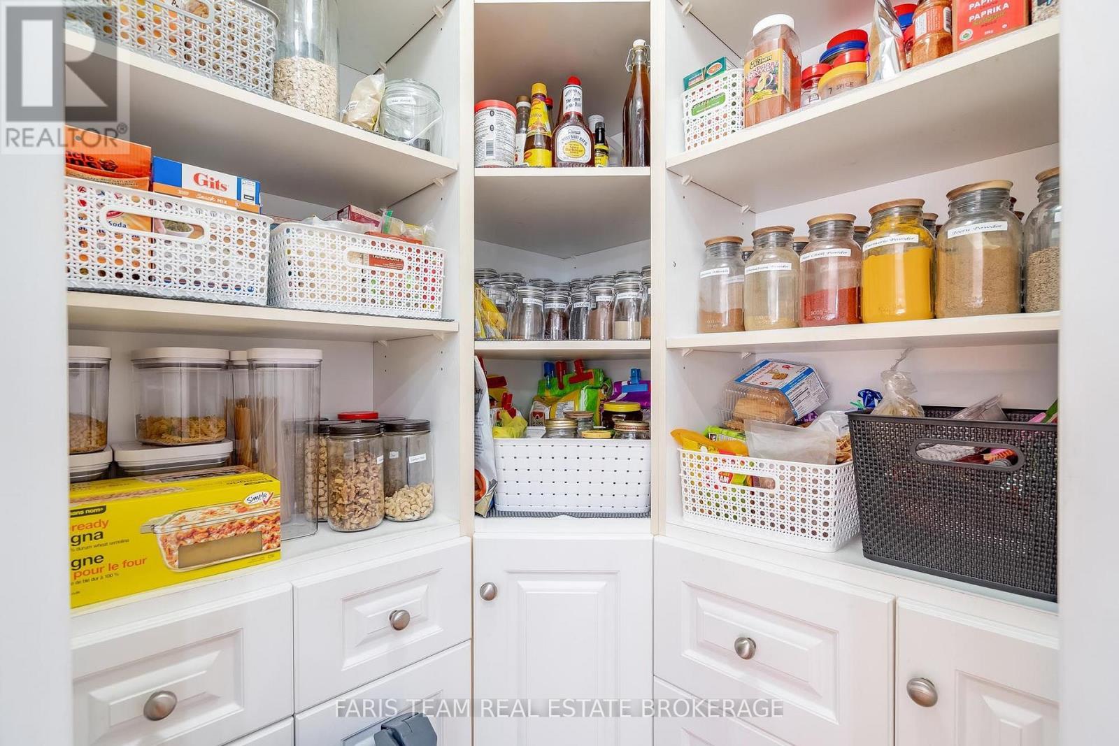 91 Maryjane Road, Tiny, ON - Indoor